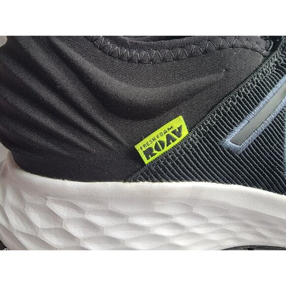 Size 8.5 Men’s New Balance Fresh Foam ROAV Running Shoes MROAVBK1 BLACK - Picture 4 of 11